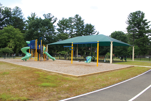 7-23-Fitness-Park-w-playground